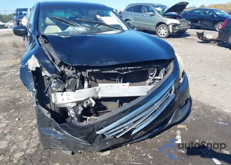 2013 Infiniti G37 Journey z USA, uszkodzony, nr VIN JN1CV6AP2DM719250